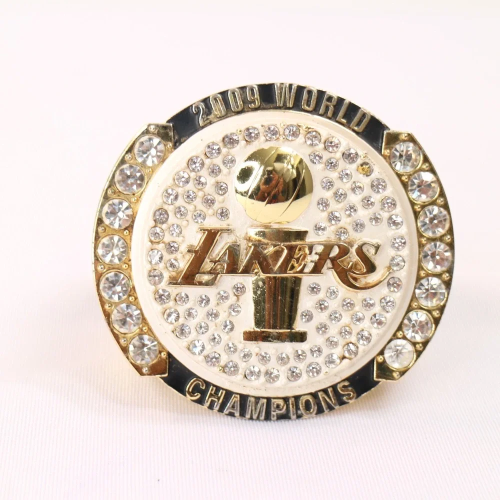 2009 Los Angeles Lakers NBA World Championship Rare Season Paperweight Ring